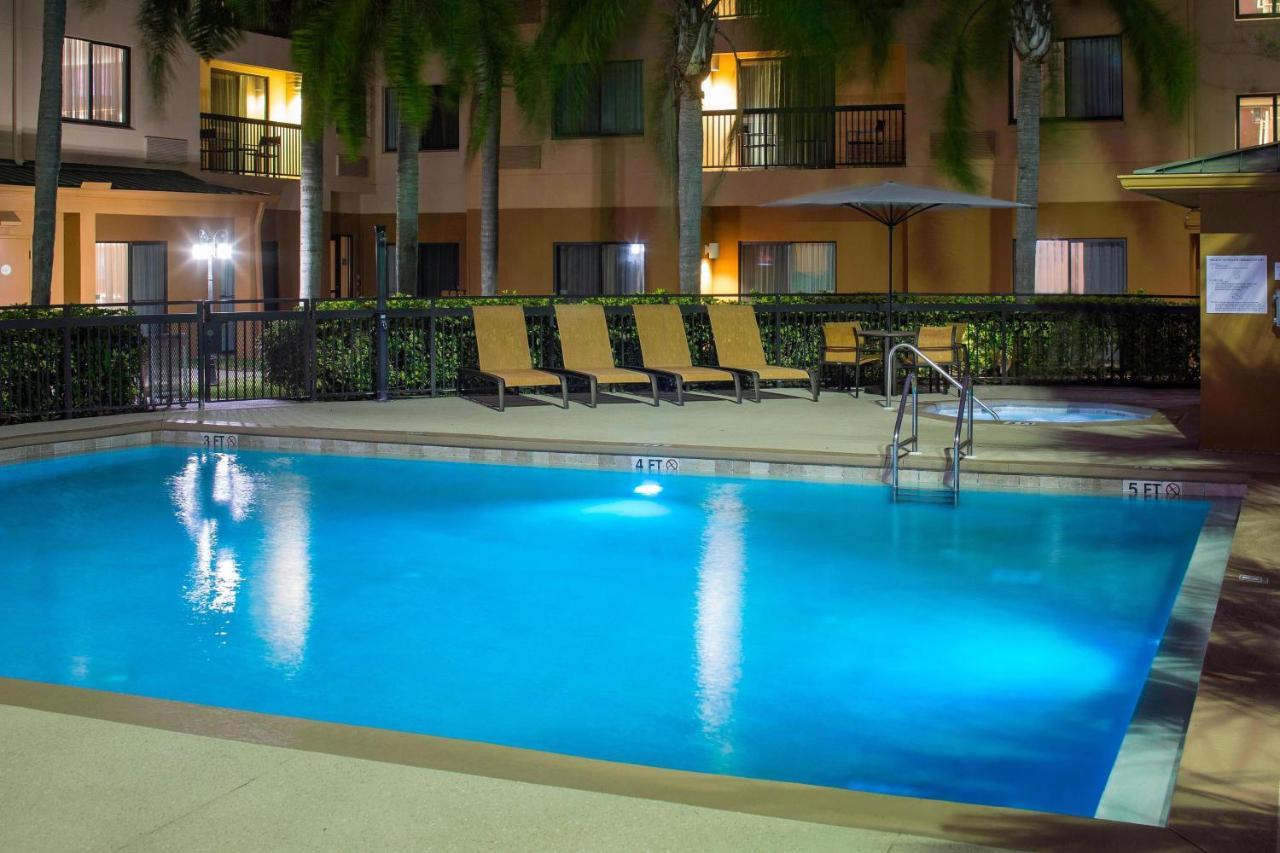 Courtyard By Marriott Daytona Beach Speedway/Airport Esterno foto