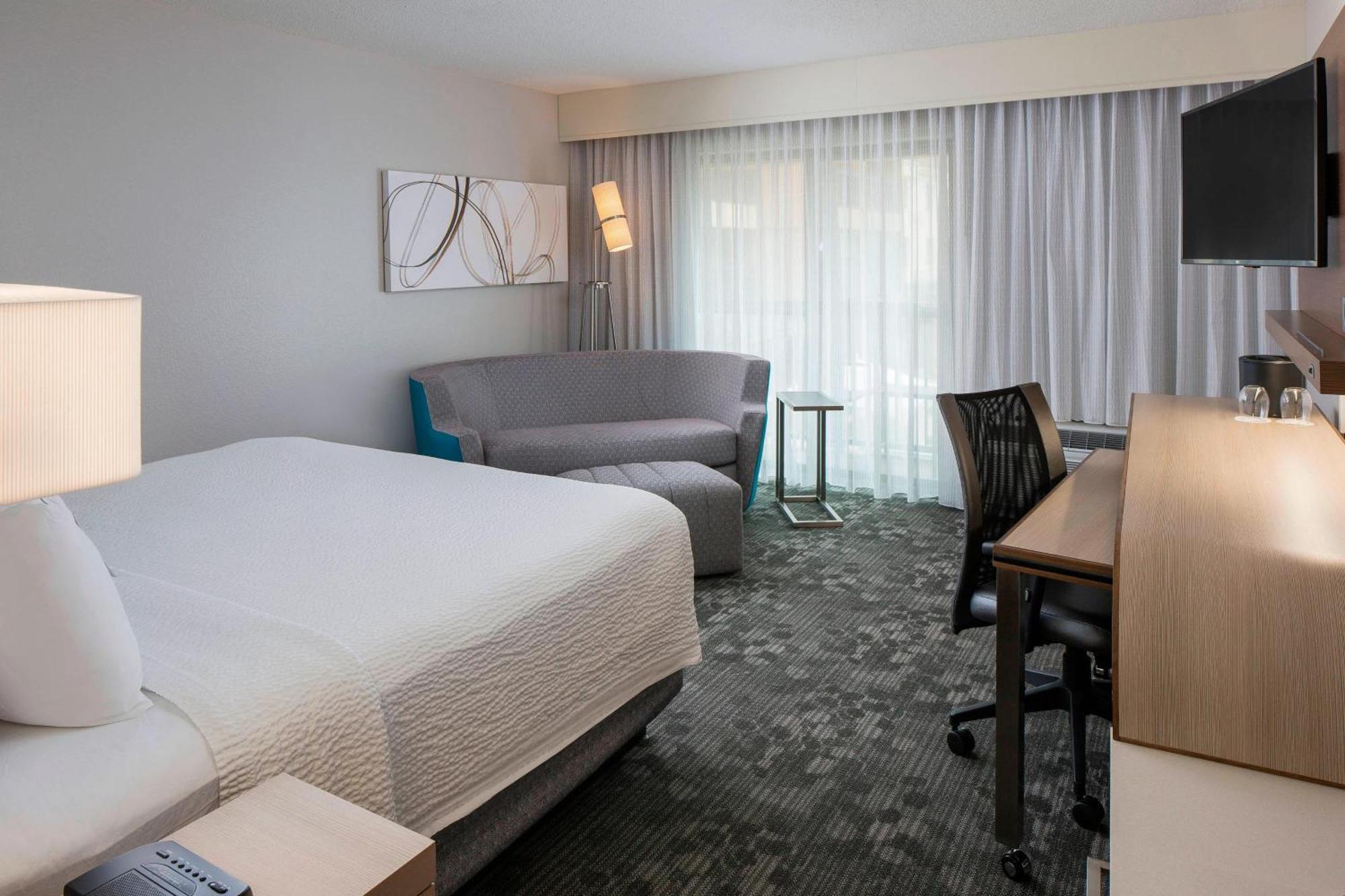 Courtyard By Marriott Daytona Beach Speedway/Airport Esterno foto
